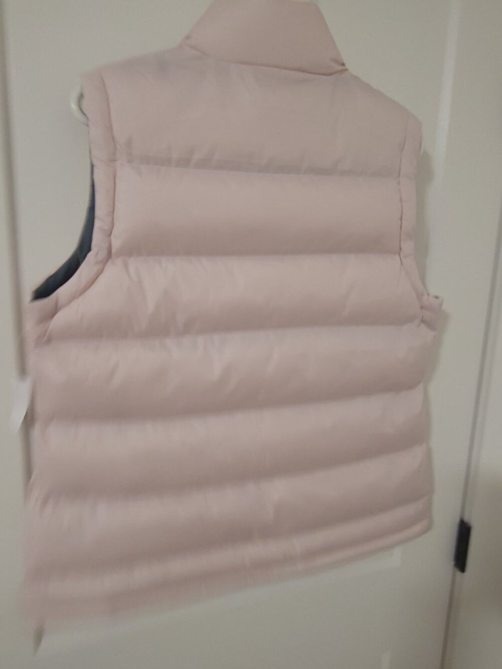 BNWT Canada Weather Gear Puffer Vest - Soft Pink - Size L - Insulated - Picture 3 of 3
